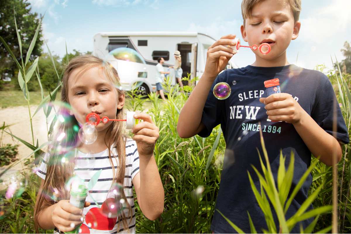 Family Standard - Sunlight T 68 - Teilintegriertes Wohnmobil in Zirndorf (Nürnberg)