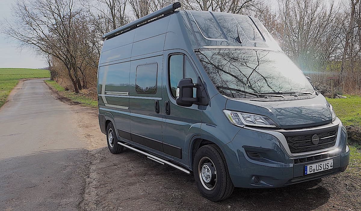 Neuwertiger Kastenwagen mit 4 festen Schlafplätzen in Berlin-Ost, Mahlsdorf