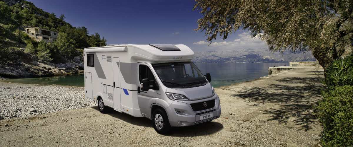 Sun Living S 75 SL - Teilintegriertes Wohnmobil in Schwenningen für bis zu 6 Personen